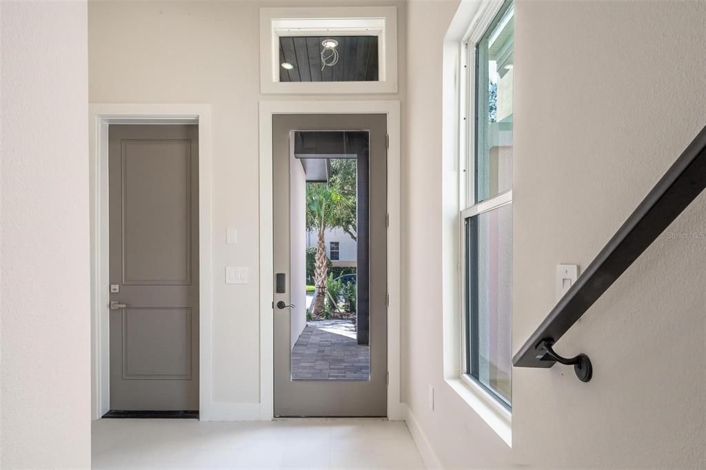 For Sale: $1,475,000 (6 beds, 6 baths, 3574 Square Feet)