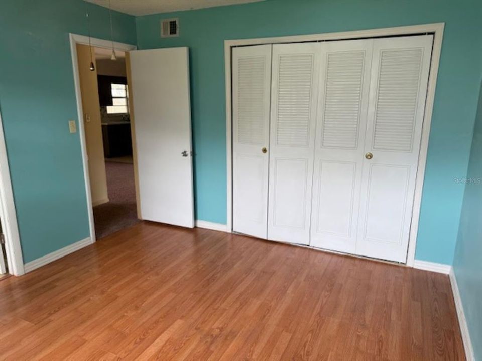 Activo con contrato: $190,000 (3 camas, 2 baños, 1455 Pies cuadrados)