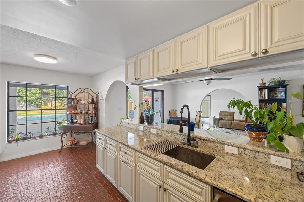 For Sale: $769,000 (3 beds, 2 baths, 2981 Square Feet)