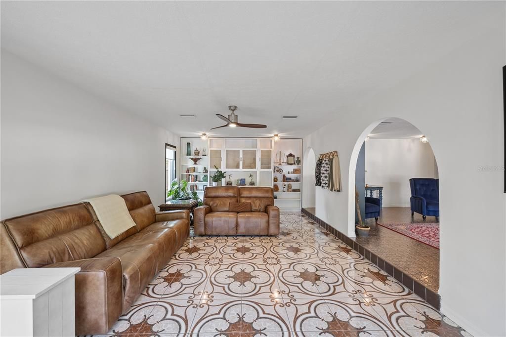 For Sale: $769,000 (3 beds, 2 baths, 2981 Square Feet)