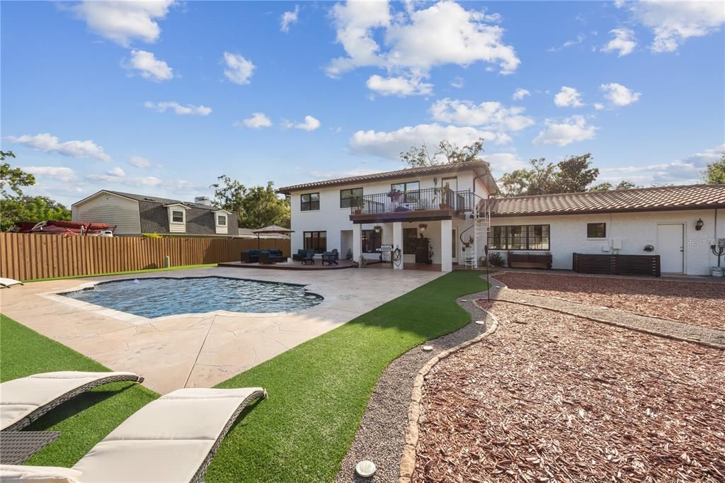 For Sale: $769,000 (3 beds, 2 baths, 2981 Square Feet)