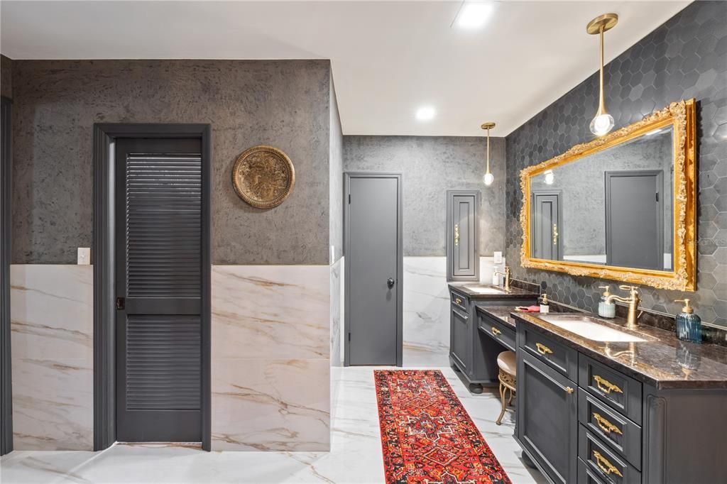 For Sale: $769,000 (3 beds, 2 baths, 2981 Square Feet)