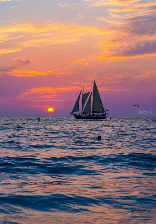 На продажу: $320,000 (1 спален, 2 ванн, 1050 Квадратных фут)