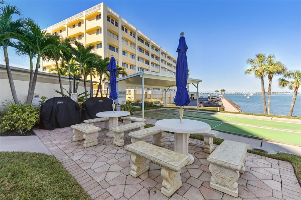 На продажу: $320,000 (1 спален, 2 ванн, 1050 Квадратных фут)