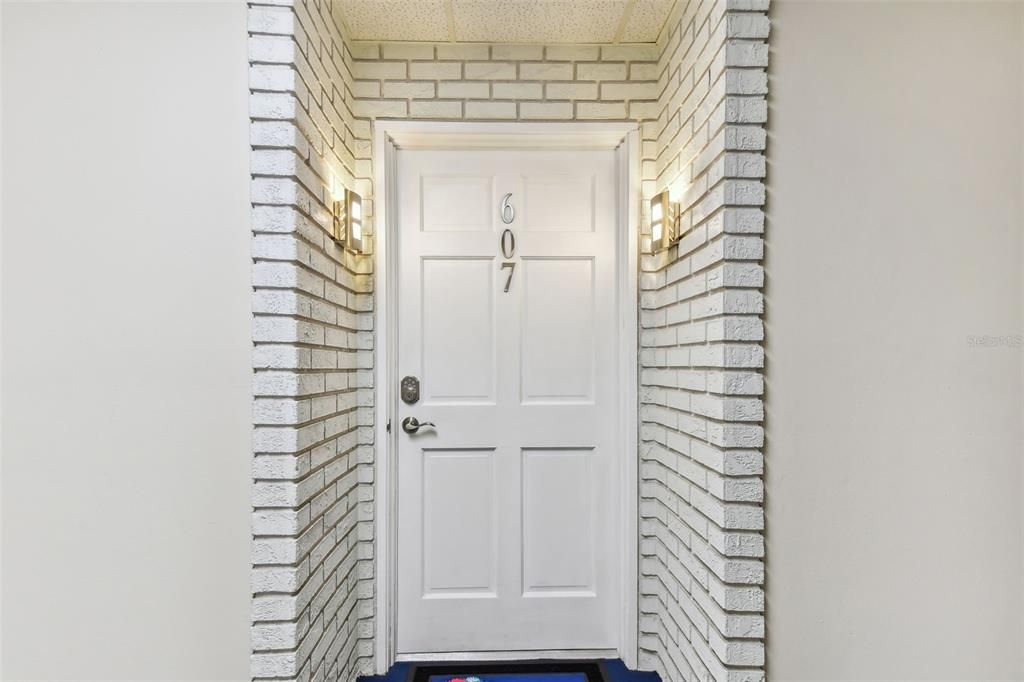 На продажу: $320,000 (1 спален, 2 ванн, 1050 Квадратных фут)