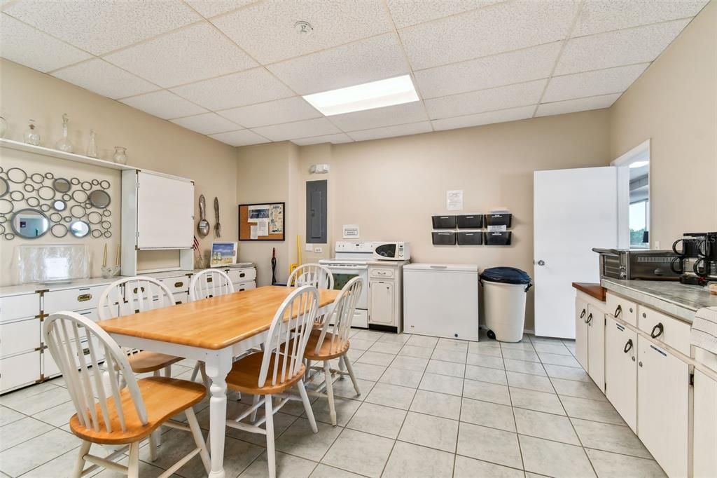 На продажу: $320,000 (1 спален, 2 ванн, 1050 Квадратных фут)