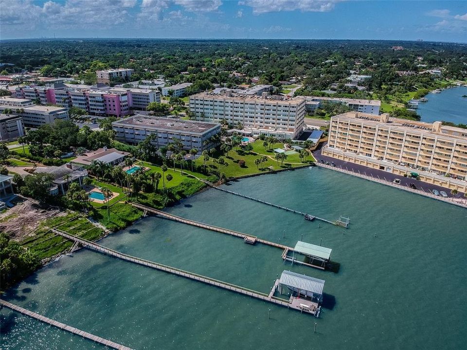 На продажу: $320,000 (1 спален, 2 ванн, 1050 Квадратных фут)