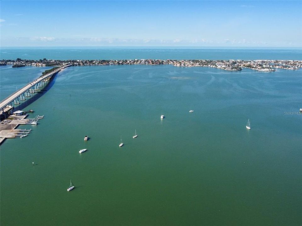 На продажу: $320,000 (1 спален, 2 ванн, 1050 Квадратных фут)