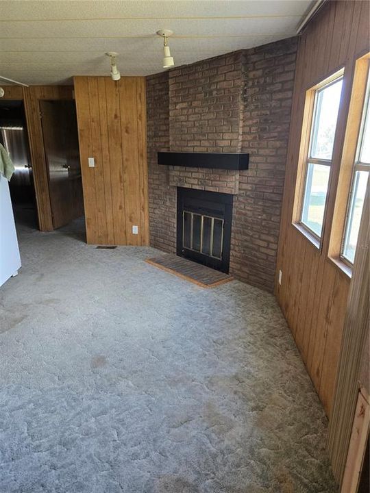 待售: $134,000 (3 贝兹, 2 浴室, 1488 平方英尺)