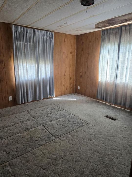 待售: $134,000 (3 贝兹, 2 浴室, 1488 平方英尺)