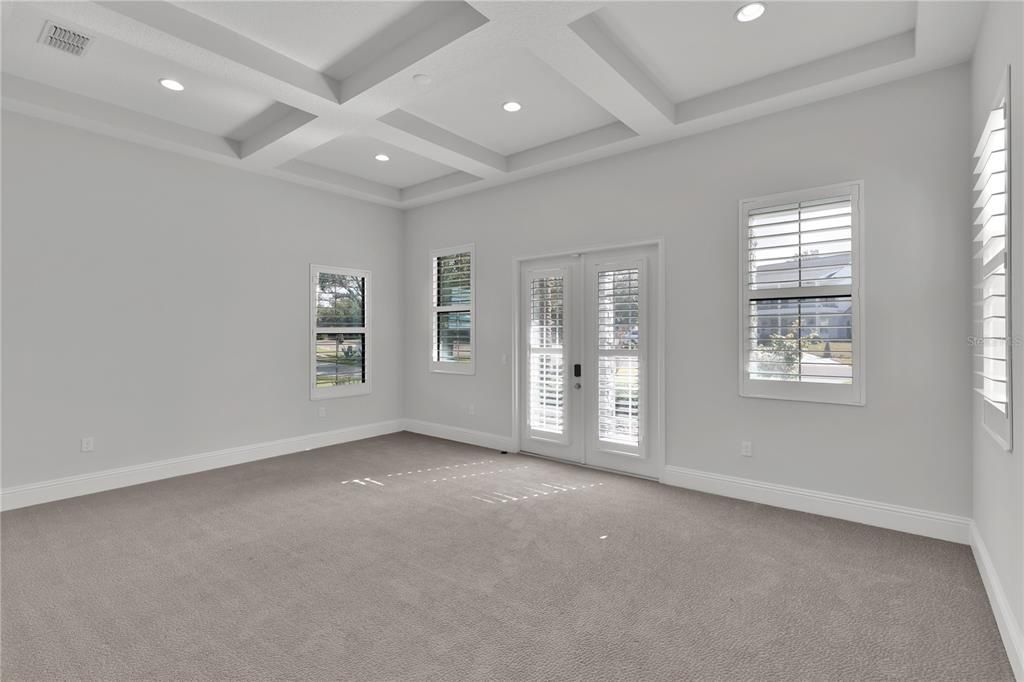 For Sale: $2,850,000 (6 beds, 6 baths, 5825 Square Feet)