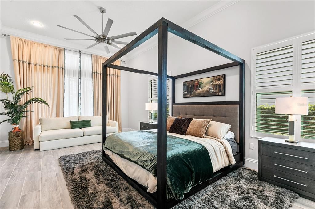 For Sale: $2,850,000 (6 beds, 6 baths, 5825 Square Feet)