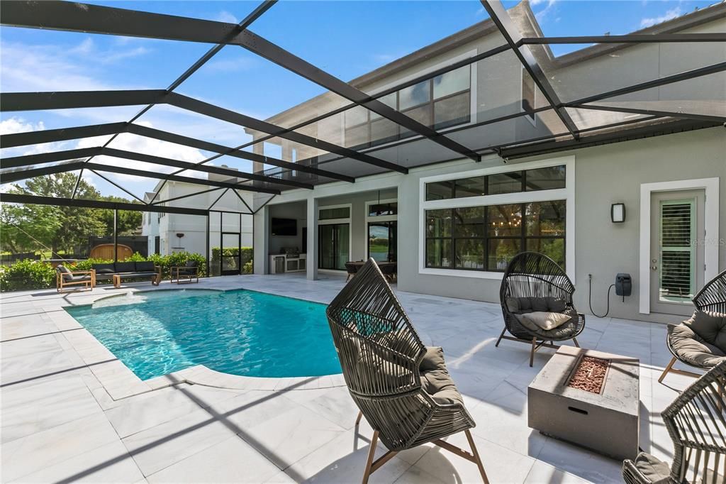 For Sale: $2,850,000 (6 beds, 6 baths, 5825 Square Feet)