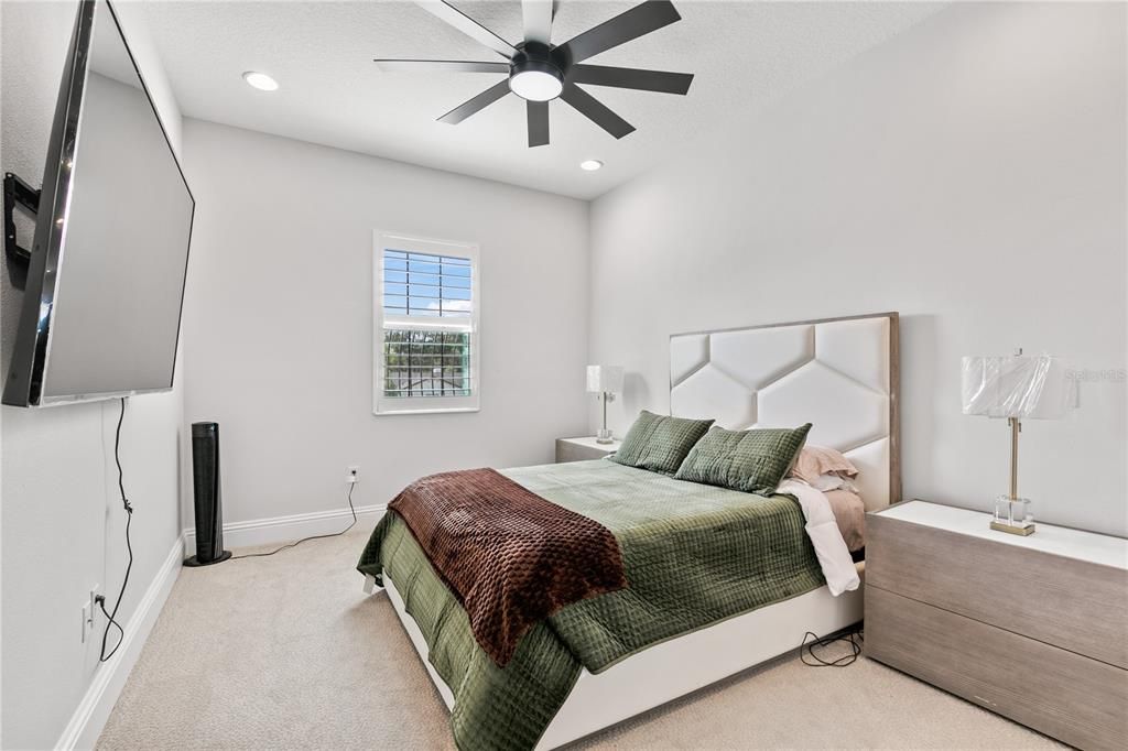 For Sale: $2,850,000 (6 beds, 6 baths, 5825 Square Feet)