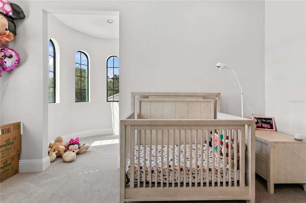 For Sale: $2,850,000 (6 beds, 6 baths, 5825 Square Feet)