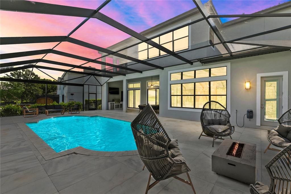 For Sale: $2,850,000 (6 beds, 6 baths, 5825 Square Feet)