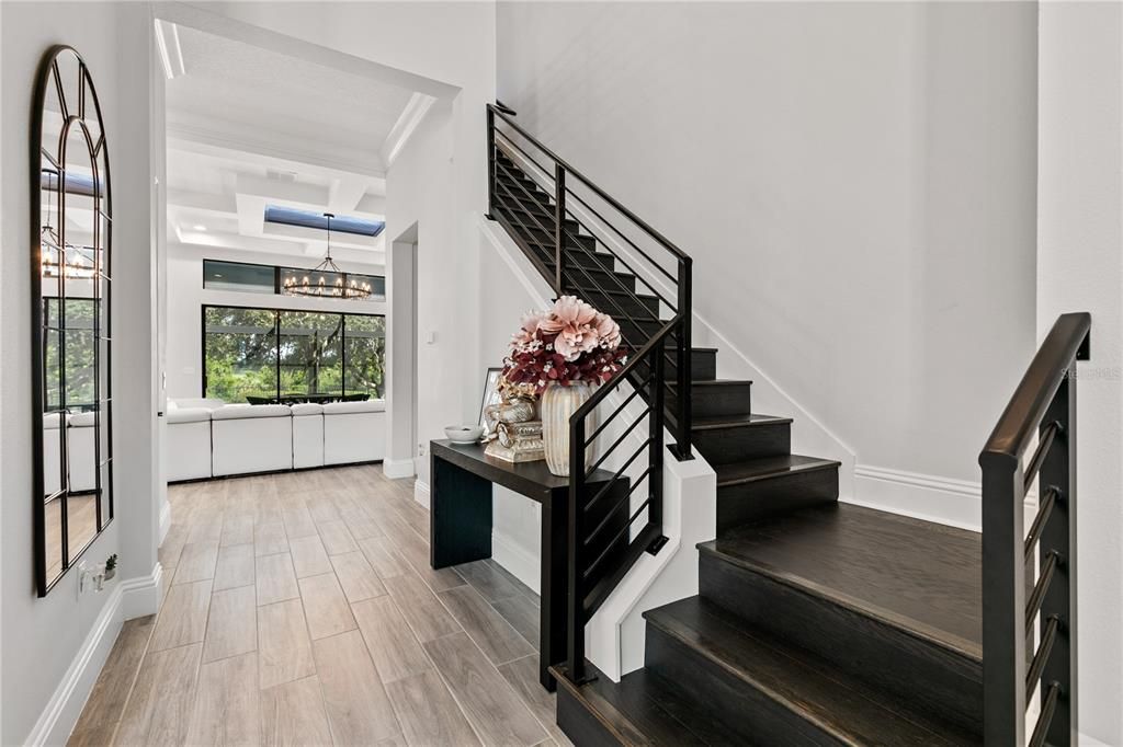 For Sale: $2,850,000 (6 beds, 6 baths, 5825 Square Feet)