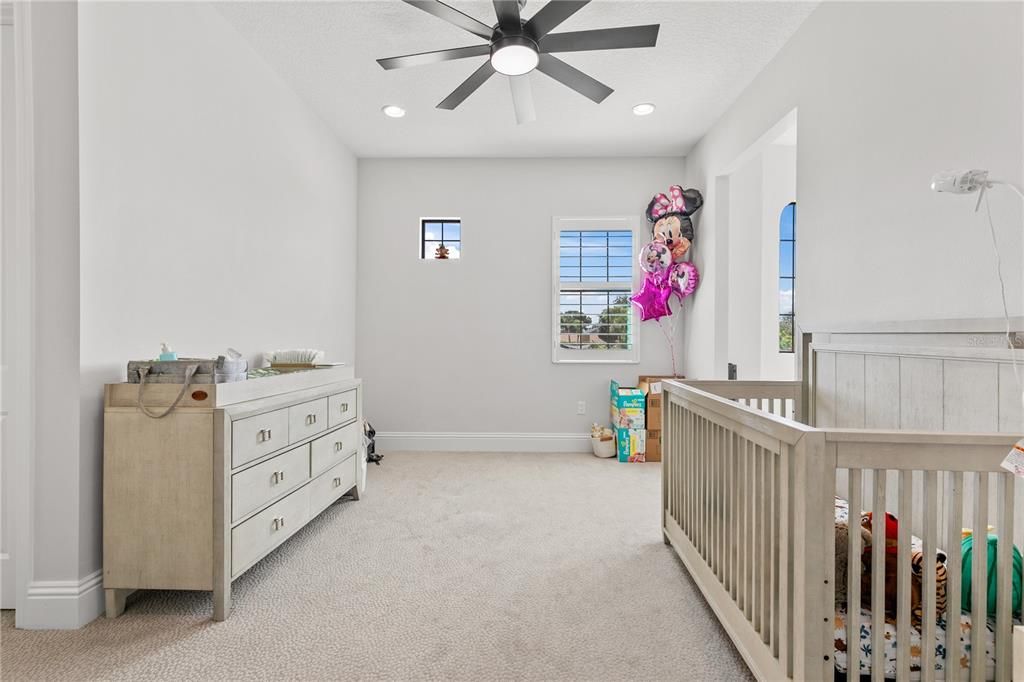 For Sale: $2,850,000 (6 beds, 6 baths, 5825 Square Feet)