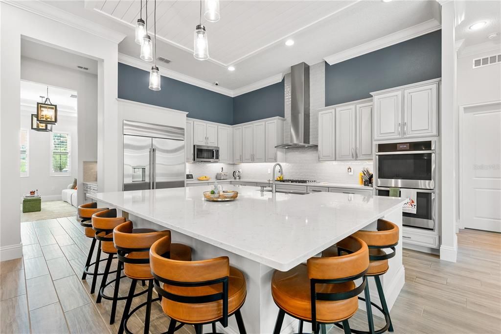 For Sale: $2,850,000 (6 beds, 6 baths, 5825 Square Feet)