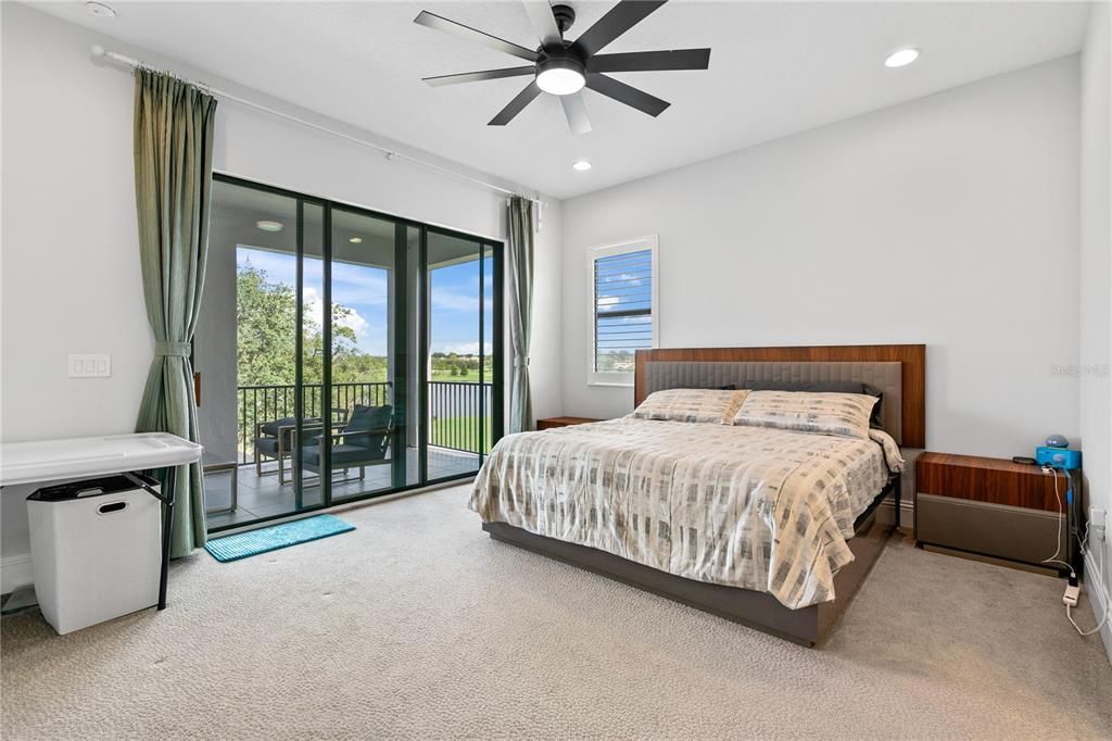 For Sale: $2,850,000 (6 beds, 6 baths, 5825 Square Feet)