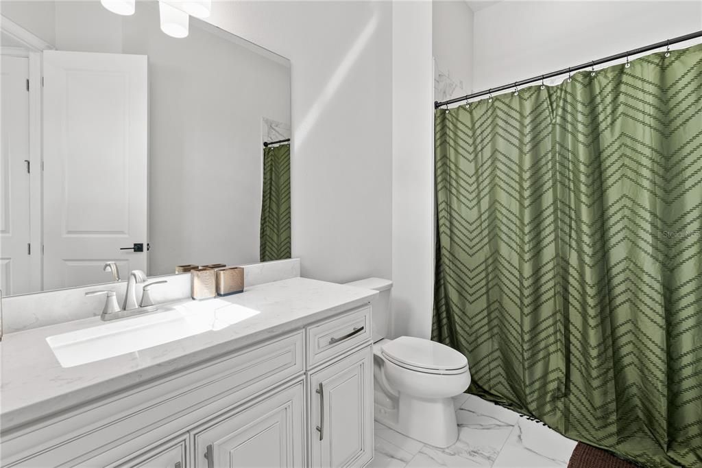 For Sale: $2,850,000 (6 beds, 6 baths, 5825 Square Feet)