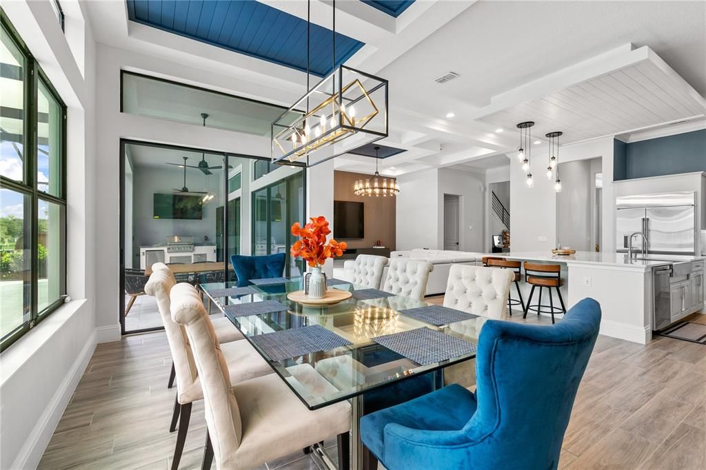 For Sale: $2,850,000 (6 beds, 6 baths, 5825 Square Feet)