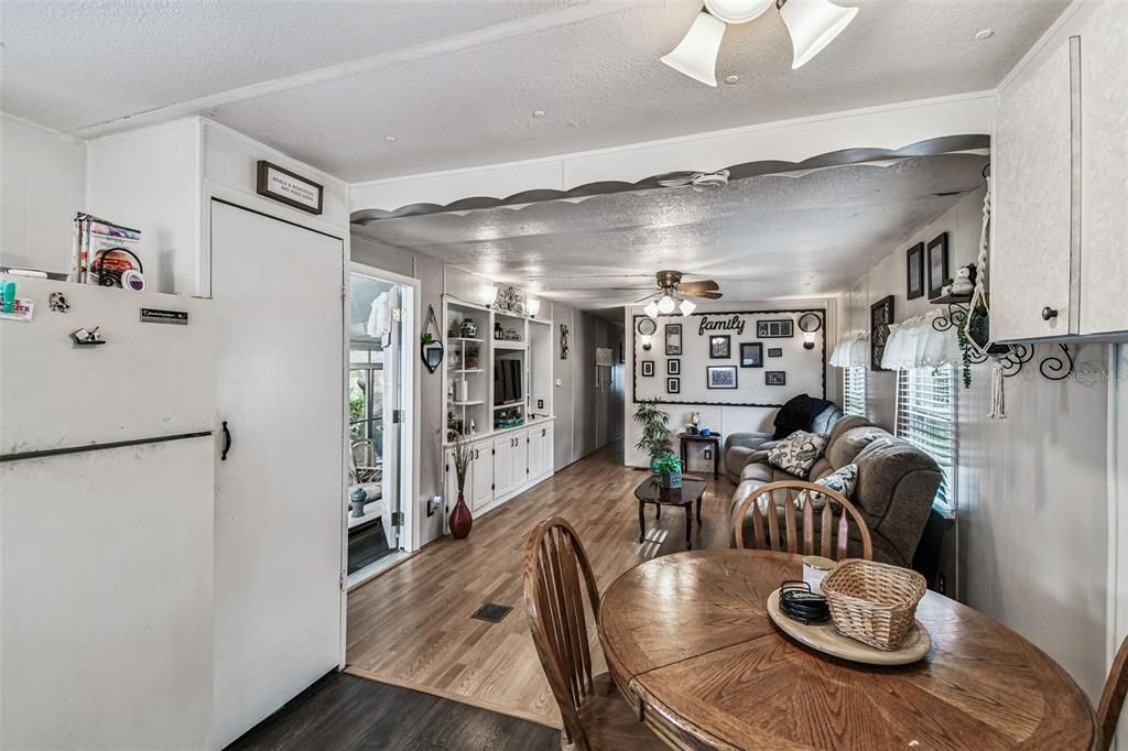 待售: $75,000 (2 贝兹, 1 浴室, 776 平方英尺)