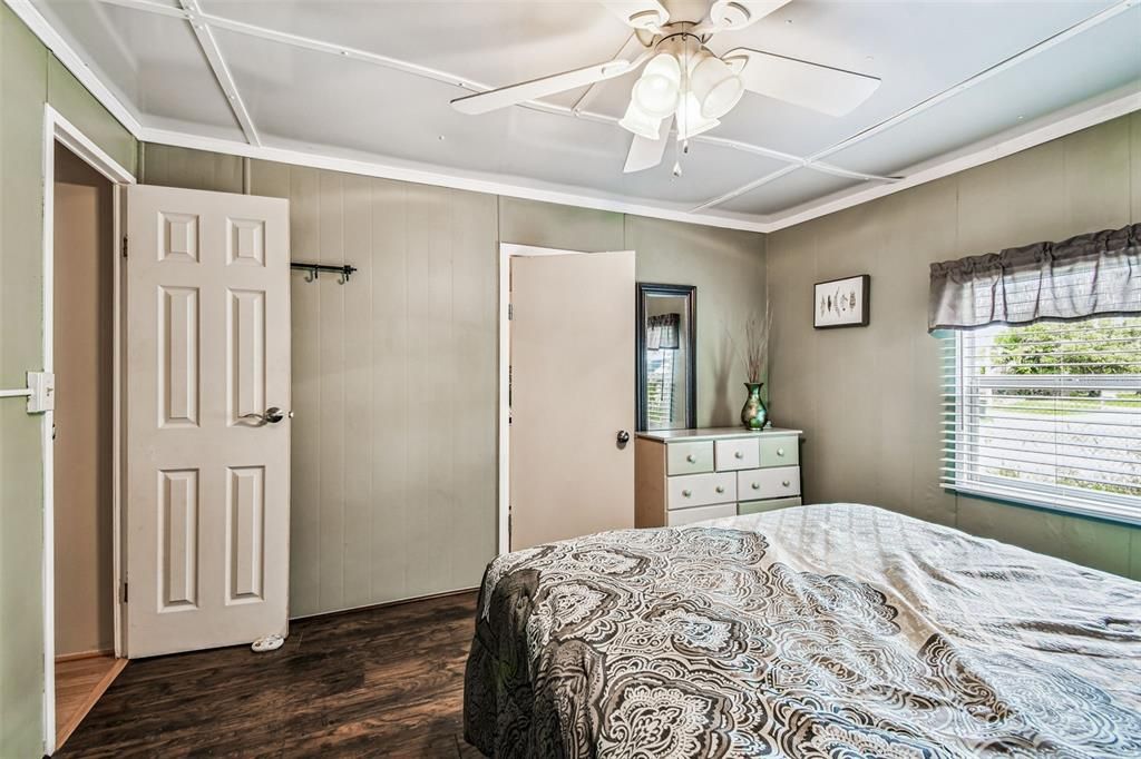 待售: $75,000 (2 贝兹, 1 浴室, 776 平方英尺)