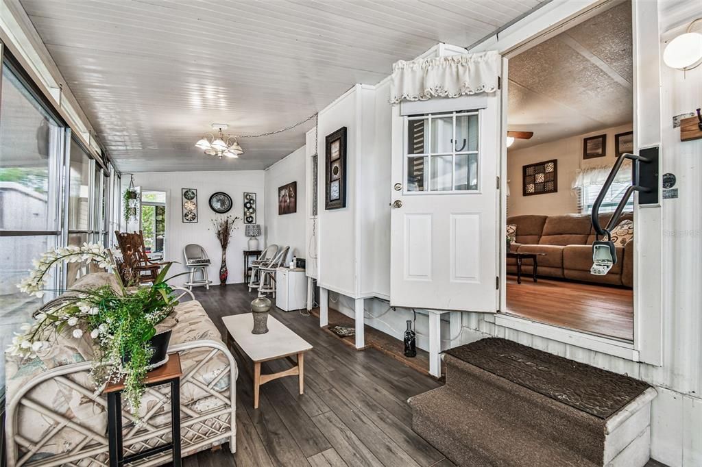 待售: $75,000 (2 贝兹, 1 浴室, 776 平方英尺)