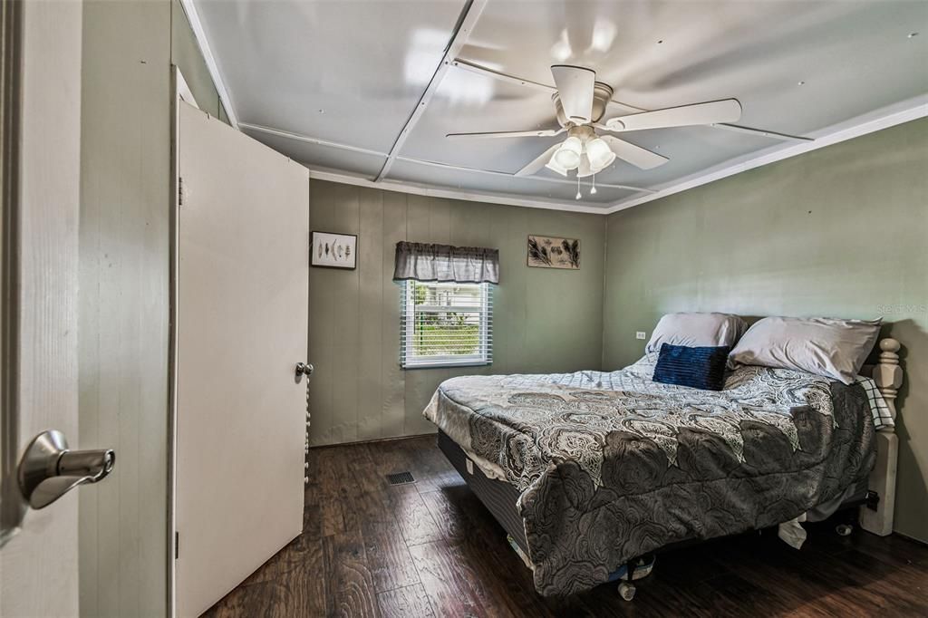 待售: $75,000 (2 贝兹, 1 浴室, 776 平方英尺)