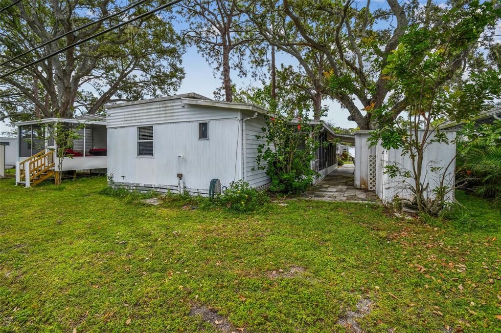 待售: $75,000 (2 贝兹, 1 浴室, 776 平方英尺)