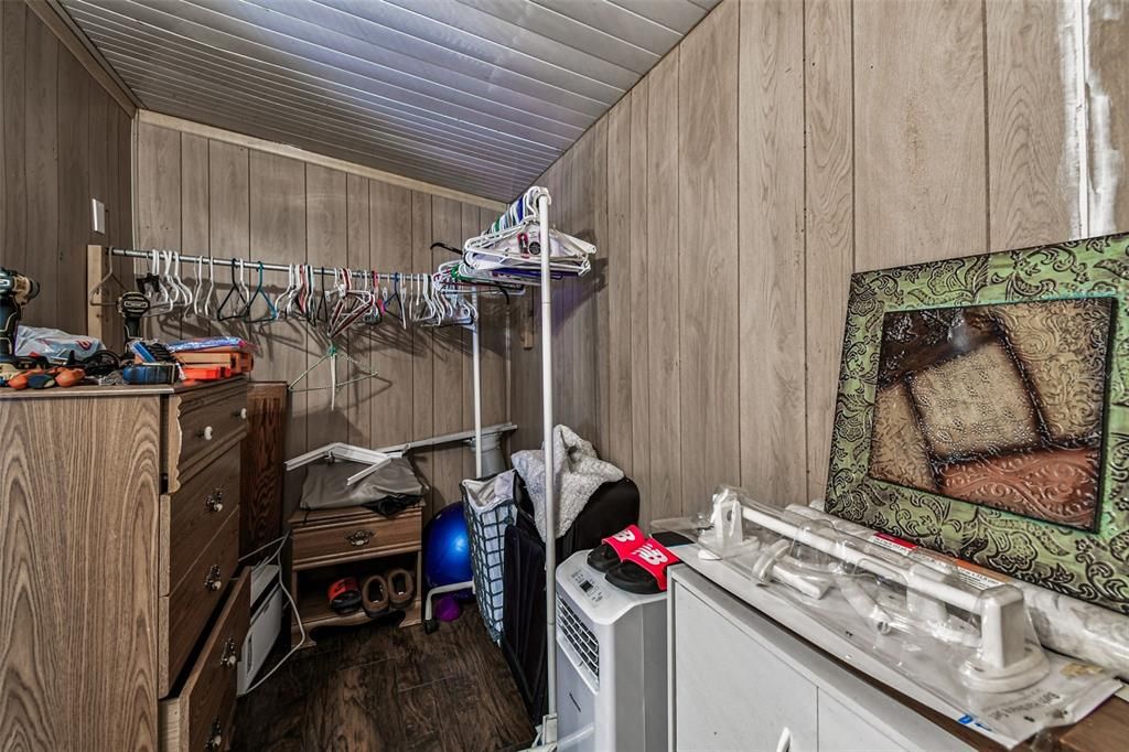 待售: $75,000 (2 贝兹, 1 浴室, 776 平方英尺)