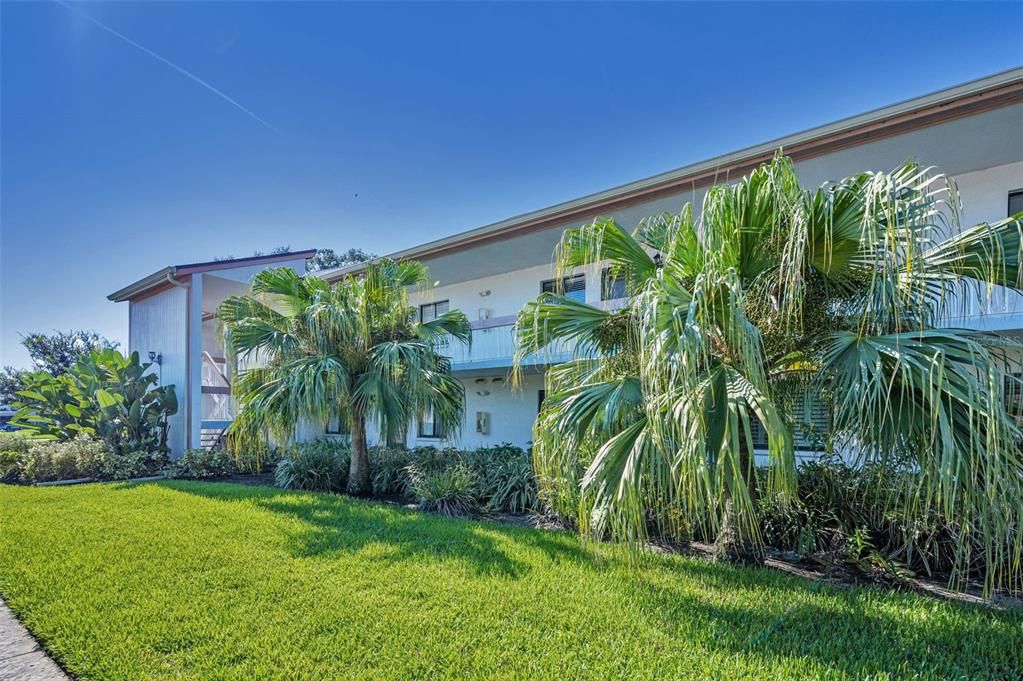 For Sale: $180,000 (2 beds, 2 baths, 1151 Square Feet)