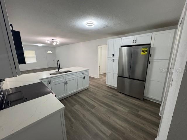 For Sale: $159,800 (3 beds, 2 baths, 1027 Square Feet)
