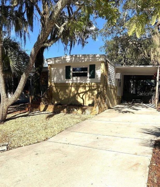 合同活跃: $119,900 (2 贝兹, 1 浴室, 800 平方英尺)