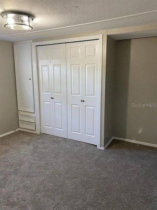 合同活跃: $119,900 (2 贝兹, 1 浴室, 800 平方英尺)