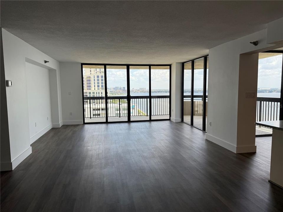 For Sale: $750,000 (2 beds, 2 baths, 1504 Square Feet)