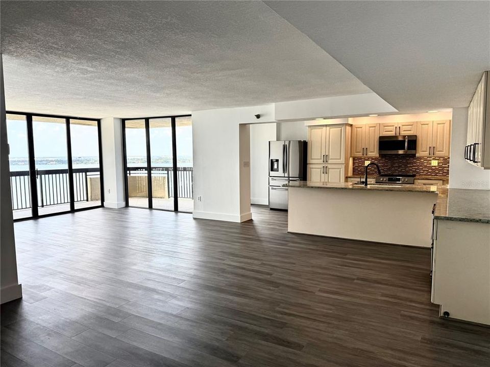 For Sale: $750,000 (2 beds, 2 baths, 1504 Square Feet)