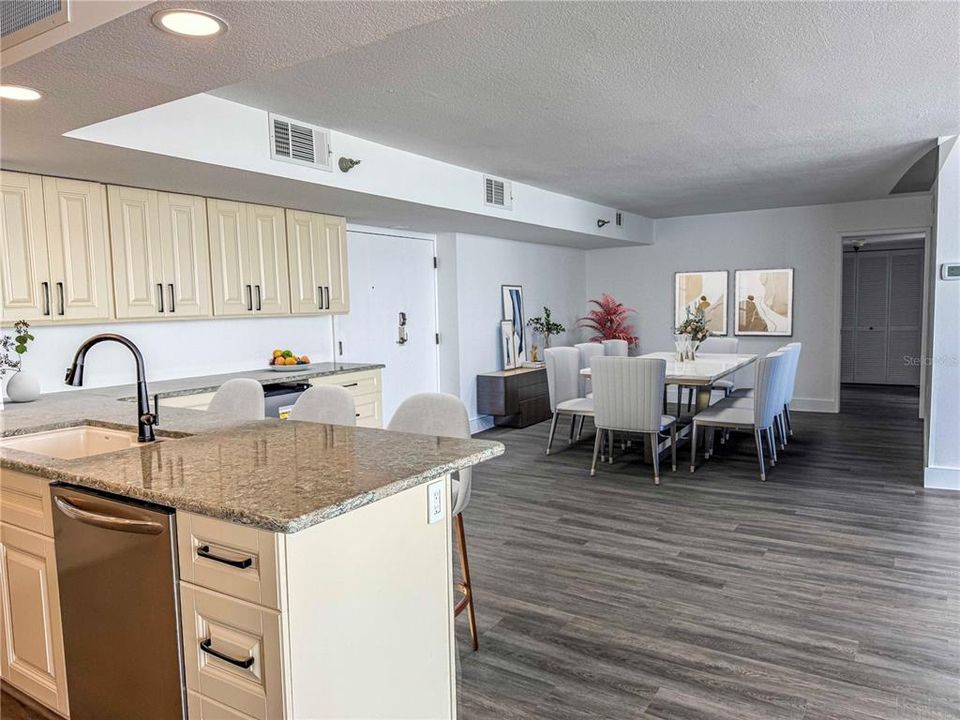 For Sale: $750,000 (2 beds, 2 baths, 1504 Square Feet)