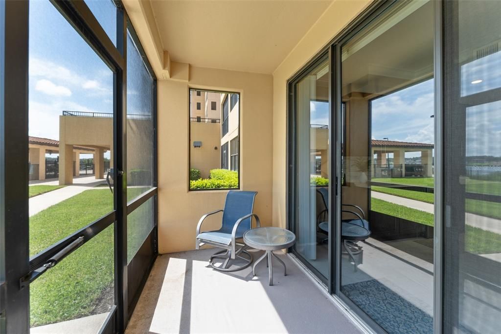 合同活跃: $459,000 (3 贝兹, 3 浴室, 1568 平方英尺)