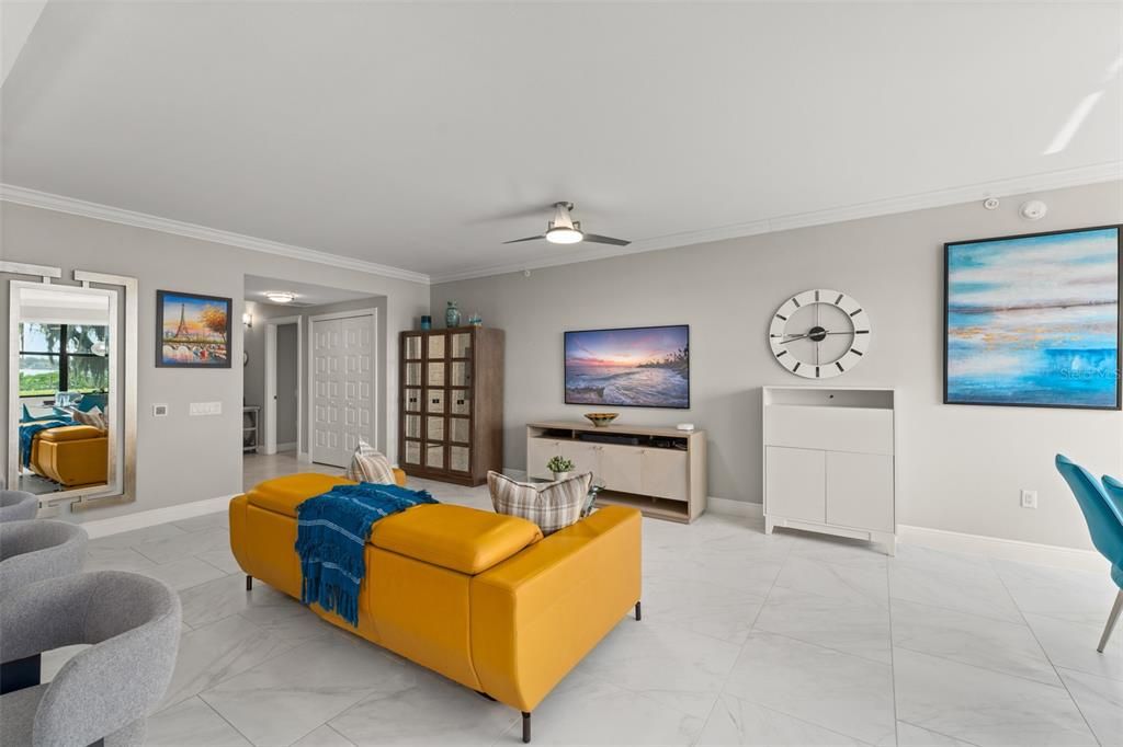 合同活跃: $459,000 (3 贝兹, 3 浴室, 1568 平方英尺)