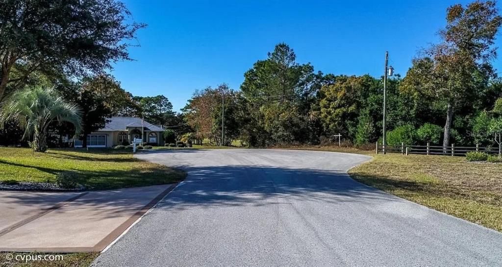 En Venta: $72,000 (0.62 acres)