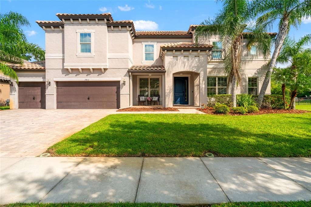 For Sale: $1,069,000 (7 beds, 5 baths, 5106 Square Feet)