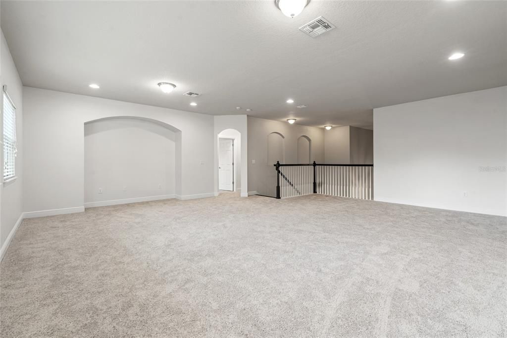 For Sale: $1,069,000 (7 beds, 5 baths, 5106 Square Feet)