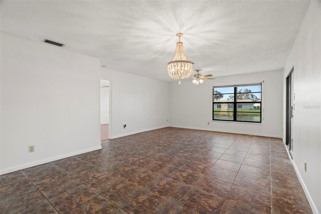 待售: $262,900 (2 贝兹, 2 浴室, 1264 平方英尺)