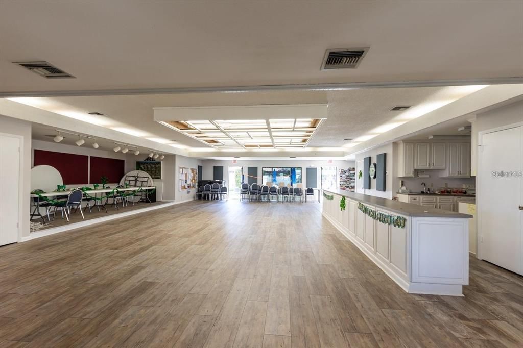 待售: $262,900 (2 贝兹, 2 浴室, 1264 平方英尺)