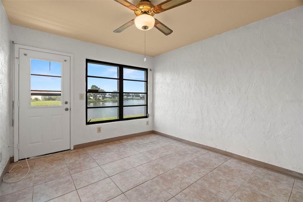 待售: $262,900 (2 贝兹, 2 浴室, 1264 平方英尺)