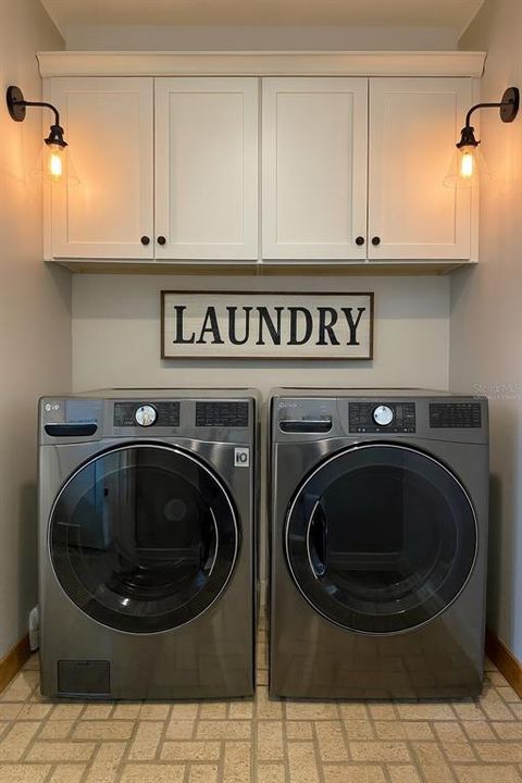 待售: $262,900 (2 贝兹, 2 浴室, 1264 平方英尺)