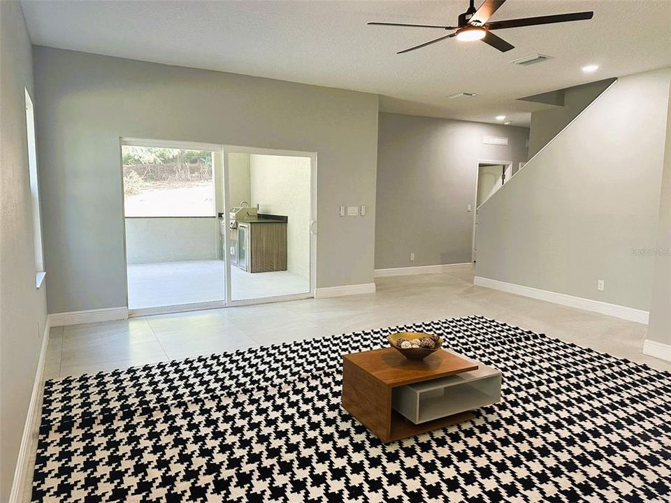 На продажу: $699,000 (4 спален, 4 ванн, 2724 Квадратных фут)