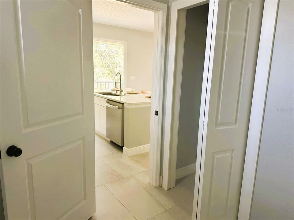 На продажу: $699,000 (4 спален, 4 ванн, 2724 Квадратных фут)